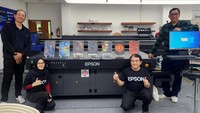 Printer terbaru ini dikembangkan untuk memenuhi permintaan bisnis signage yang berfokus pada total biaya kepemilikan lebih rendah tanpa mengurangi kualitas hasil cetaknya.