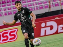 Profil George Brown, Defender Persebaya