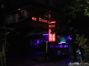 Penginapan di Jalan Jaksa Terseok-seok Melawan Zaman