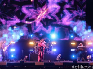 Cerita Jinan Laetitia Manggung Bareng Rich Brian dan NIKI di Singapura