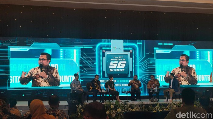 Teknologi 5G sampai sekarang belum tercium adanya pergerakan untuk melangkah maju. Diketahui kalau jaringan generasi kelima tersebut seakan jalan di tempat, dan bila terus seperti ini Indonesia bisa ketinggalan.