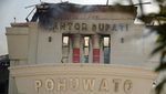 Kantor Bupati Pohuwato Dibakar Massa