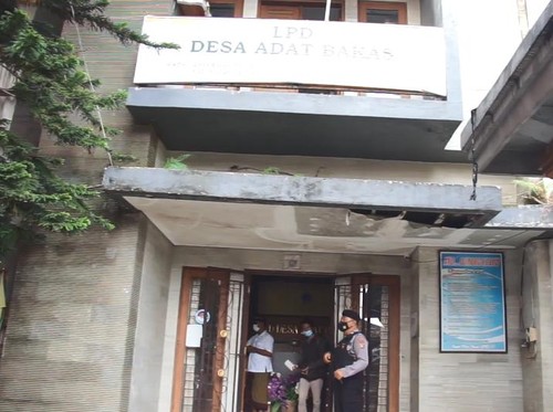 Kantor LPD Desa Adat Bakas di Banjarangkan, Klungkung, Bali, Kamis (21/9/2023). Ketua LPD Bakas I Made S menjadi tersangka kredit fiktif.