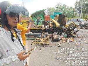 Kecelakaan 2 Truk Adu Banteng di Jalinsum Ogan Ilir Sumsel