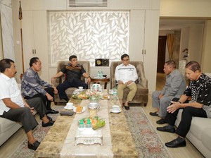 5 Jenderal Pensiunan TNI Kunjungi Cak Imin, PKB Nilai Terkait Timnas AMIN