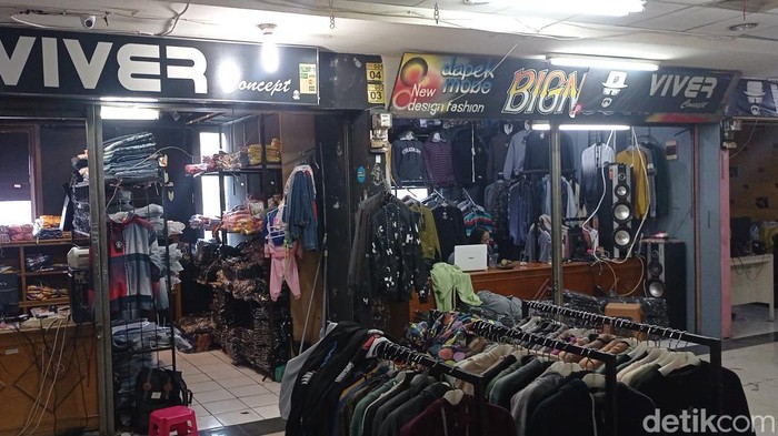 Kios Nurlita berjualan di ITC Kebon Kalapa Bandung.
