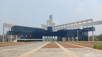Potret Megahnya Kampus UIII yang Punya Jurusan Terkait Polusi