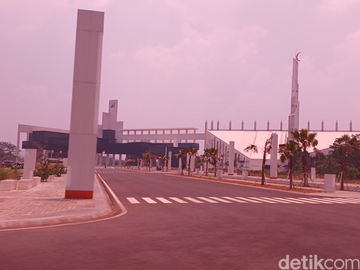 Megahnya Kampus UIII di Depok Jawa Barat Megahnya Kampus UIII di Depok Jawa Barat