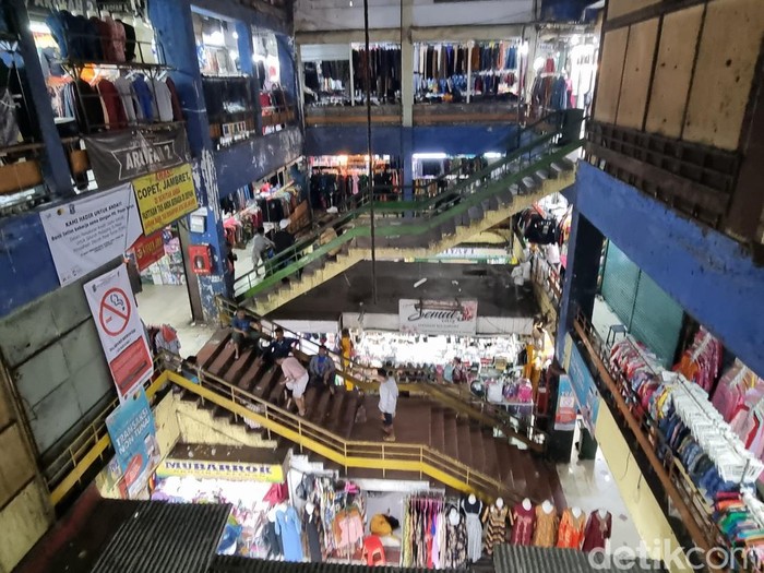 pasar kapasan surabaya