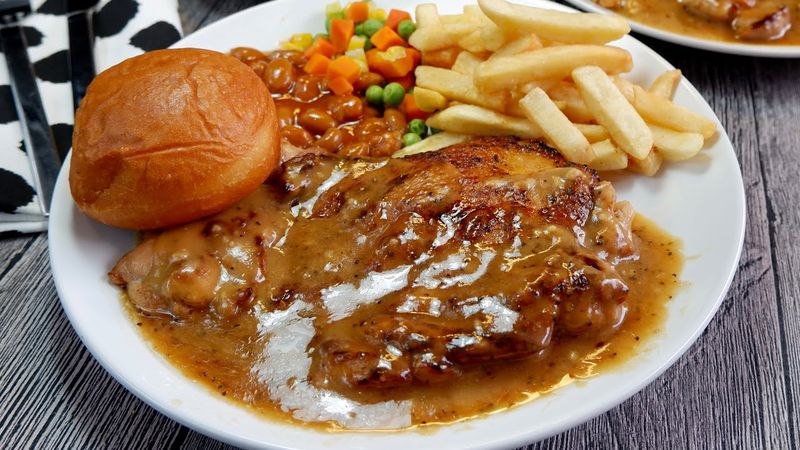 Pingsan Saat Masak, Penjual  Ini Meninggal Karena Wajahnya Masuk Penggorengan