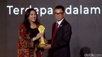 PLN secara konsisten melakukan berbagai langkah untuk terus melaksanakan transisi energi. PLN terus mengakselerasi pengembangan Energi Baru Terbarukan atau EBT sebagai tulang punggung energi nasional.