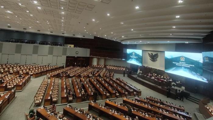 Rapat paripurna DPR RI soal RUU APBN 2024