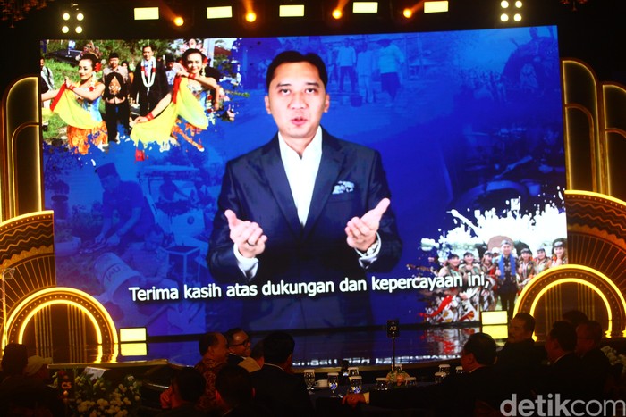 Ridwan Kamil hingga Siti Nurbaya Raih Penghargaan detikcom Awards 2023