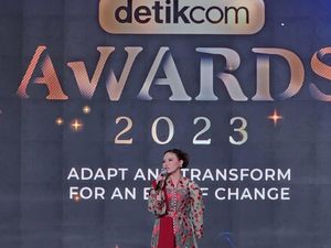 Penampilan Rossa di Panggung detikcom Awards 2023