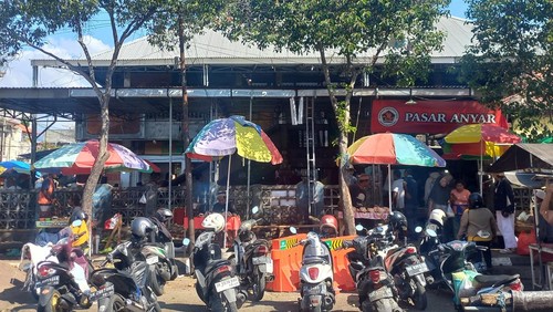 Suasana lokasi yang akan dibangun gerai pasar rakyat atau gerai inflasi di Pasar Anyar Singaraja, Kamis (21/9/2023). (Made Wijaya Kusuma)