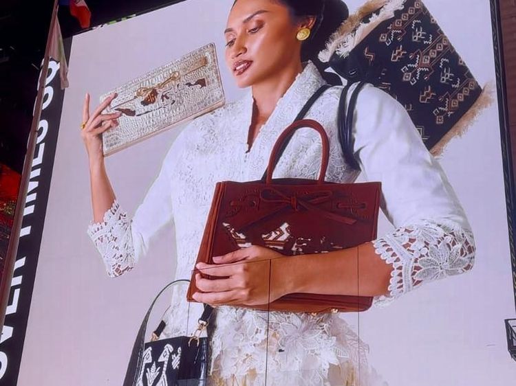 Top! Brand Fashion asal Indonesia Mejeng di Times Square New York