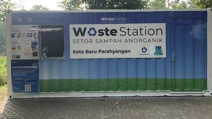 Toyota Waste Station