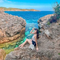 Wanita yang saat ini tinggal di Jakarta itu juga banyak membagikan foto-fotonya saat berada di Pulau Dewata Bali. Pesonanya mencuri atensi. Foto: Instagram/@vietyanachloe