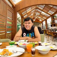 3 Food Vlogger Yang Berikan Review Jujur, Aa Juju Hingga Codeblu