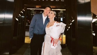 6 Artis Jalin Hubungan Dengan Pria Brondong, Olla Ramlan Beda Usia 25 Tahun