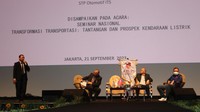 Asosiasi Ahli Pialang Asuransi dan Reasuransi Indonesia (APARI) menyelenggarakan seminar nasional bertajuk “Transformasi Transportasi: Tantangan dan Prospek Kendaraan Listrik.” 