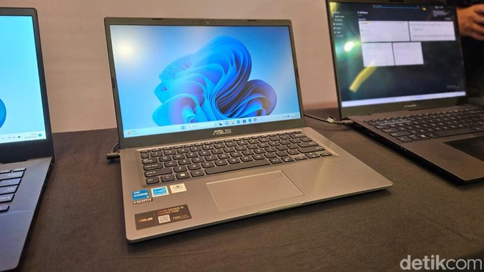 Asus P1412