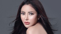 Selebgram Ayu Aulia dilaporkan ke kepolisian. Ia tertuduh melakukan kekerasan terhadap tunangannya sendiri. Foto: Instagram/ayuaulia5252