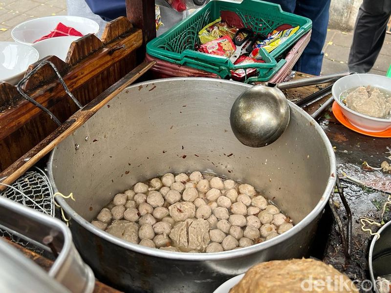 Bakso Mas Boy, Bakso Viral di BSD yang Omzet Seharinya Rp 9 Juta!
