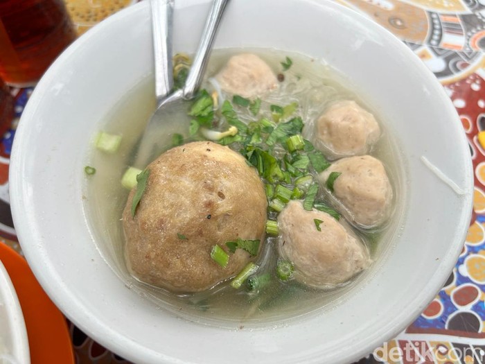 Bakso Mas Boy, Bakso Viral di BSD yang Omzet Seharinya Rp 9 Juta!