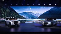 Meski labelnya SUV listrik, mobil ini tak sepenuhnya mengandalkan tenaga baterai. Sebab U8 merupakan electric range extended vehicle (EREV) yang artinya memiliki mesin pembakaran dalam (ICE) yang berfungsi sebagai pembangkit tenaga baterai. Foto: Carnewschina