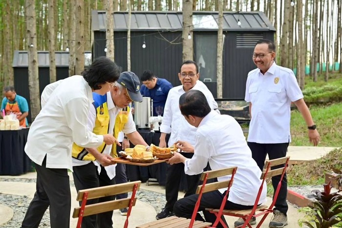 Jokowi, Sri Mulyani, dan Basuki berkemah di IKN