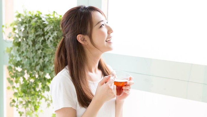 Ilustrasi minum teh