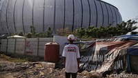 Rencananya Piala Dunia U-17 akan berlangsung pada 10 November-2 Desember 2023. Perhelatan internasional itu bakal dilaksanakan di Jakarta International Stadium, Stadion Si Jalak Harupat, Stadion Manahan, dan Stadion Gelora Bung Tomo.  