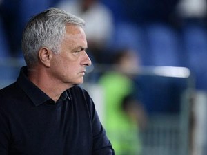 Jose Mourinho Belum Bicarakan Kontrak Baru dengan Roma