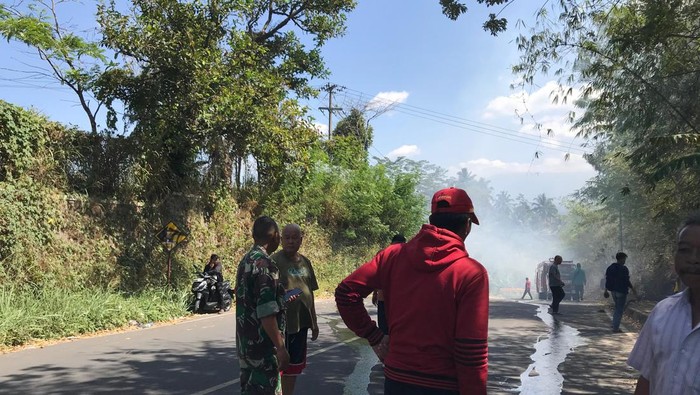 Kebakaran lahan di Sukabumi.