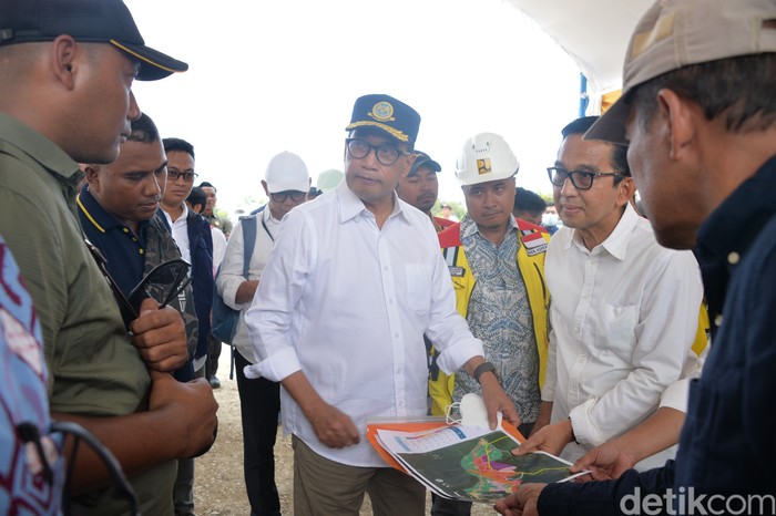 Menhub Budi Karya cek kesiapan proyek Bandara VVIP IKN