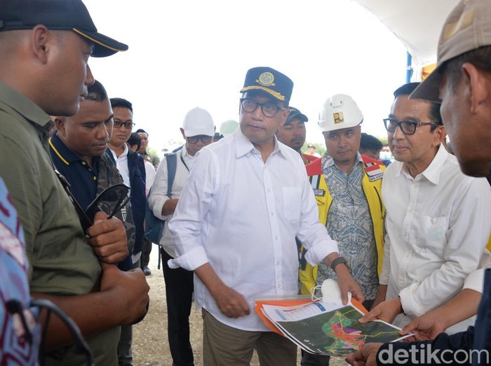 Menhub Budi Karya cek kesiapan proyek Bandara VVIP IKN