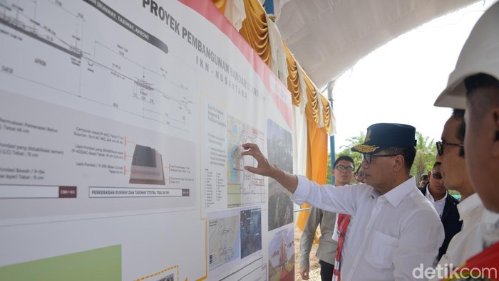 Menhub Budi Karya cek kesiapan proyek Bandara VVIP IKN