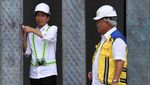 Momen Jokowi Pasang Bilah Pertama Garuda di Kantor Presiden IKN