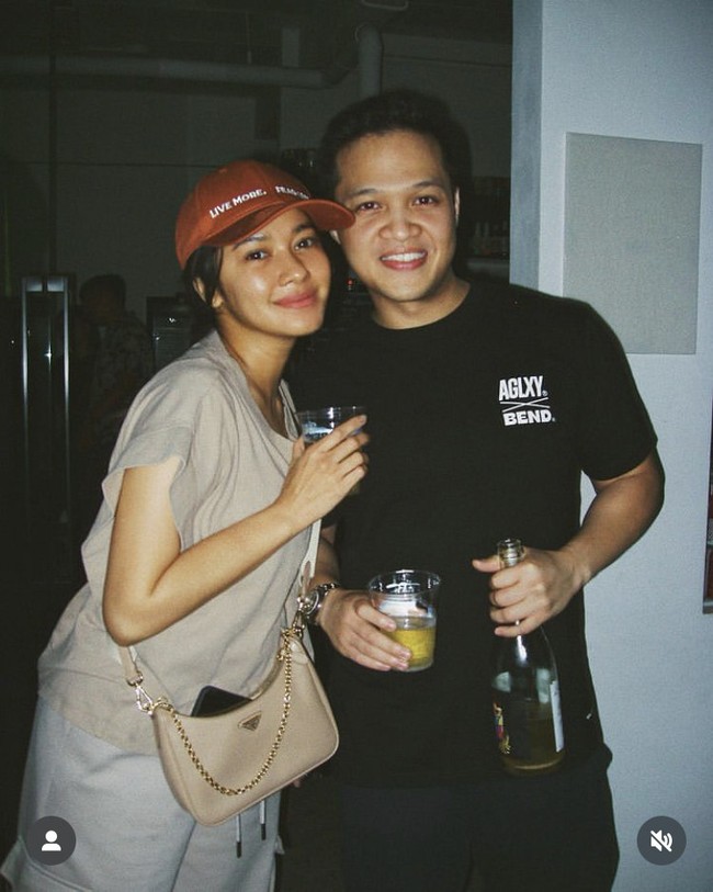 Kekasih Naysila Mirdad bukanlah pria sembarangan. Ia merupakan anak Murphy Hutagalung, pengusaha yang memiliki bisnis di bidang hukum, transportasi, properti, pariwisata, hingga keuangan. Foto: Instagram