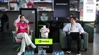 Direktur Sales Agres Id Indonesia  Andreas Direktur Keuangan Agres Id Indonesia , Erwin dan Direktur Utama Agres Id Indonesia Benny Susanto melakukan launching pembukaan toko elektronik Agres.Id di kawasan Erajaya Digital Complex, PIK 2, Tangerang Banten, Jumat (22/9/2023).