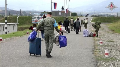 Pasukan Rusia Bantu Evakuasi Warga di Wilayah Konflik Nagorno-Karabakh