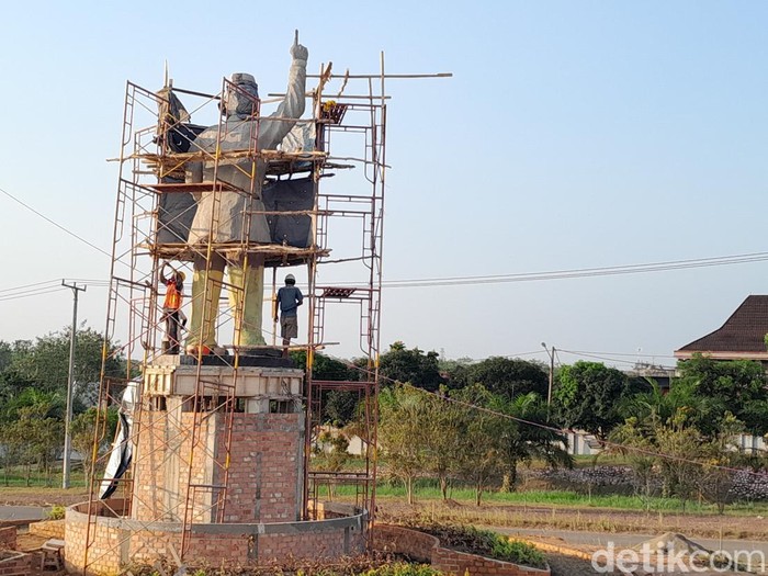 Patung Bung Karno yang sempat viral ditutup wajahnya