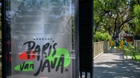 Pemerintah Kota Bandung meresmikan Teras Cihampelas tahap dua dengan penambahan trase tematik seperti zona fashion, zona hobi, zona kelas luar ruang serta zona sejarah.