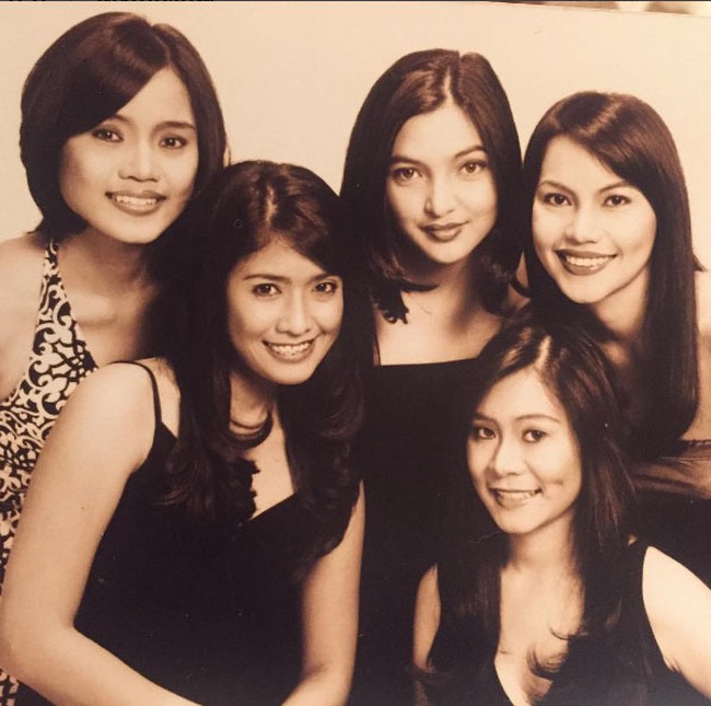 Ini potret Ashanty saat masa kuliah pada 2001. Saat itu dia merupakan mahasiswi jurusan Hubungan Internasional di Universitas Paramdina. Foto: Instagram @ashanty_ash