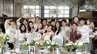 Begini suasana ketika artis 17 tahun itu sedang seru-seruan bersama teman artisnya di acara ulang tahun. Teman-temannya pun disuguhkan pasta lezat. Foto: Instagram @its_lauramoane2