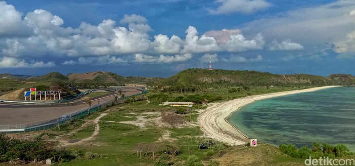 Warga dilarang nonton MotoGP Indonesia dari bukit Sirkuit Mandalika.