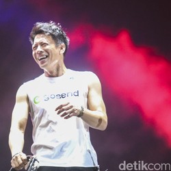 Ariel NOAH Klarifikasi Suara Perempuan Misterius di Lagu Peterpan