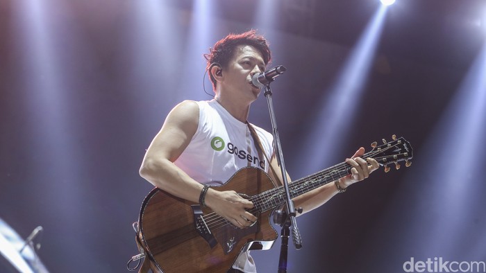 Ariel NOAH tampil sebagai Ariel Peterpan di Pestapora pada Jumat (22/9/2023) malam.