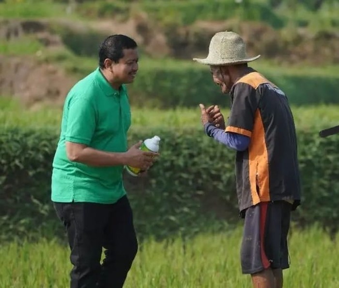 Bantu Air Bersih ke Warga